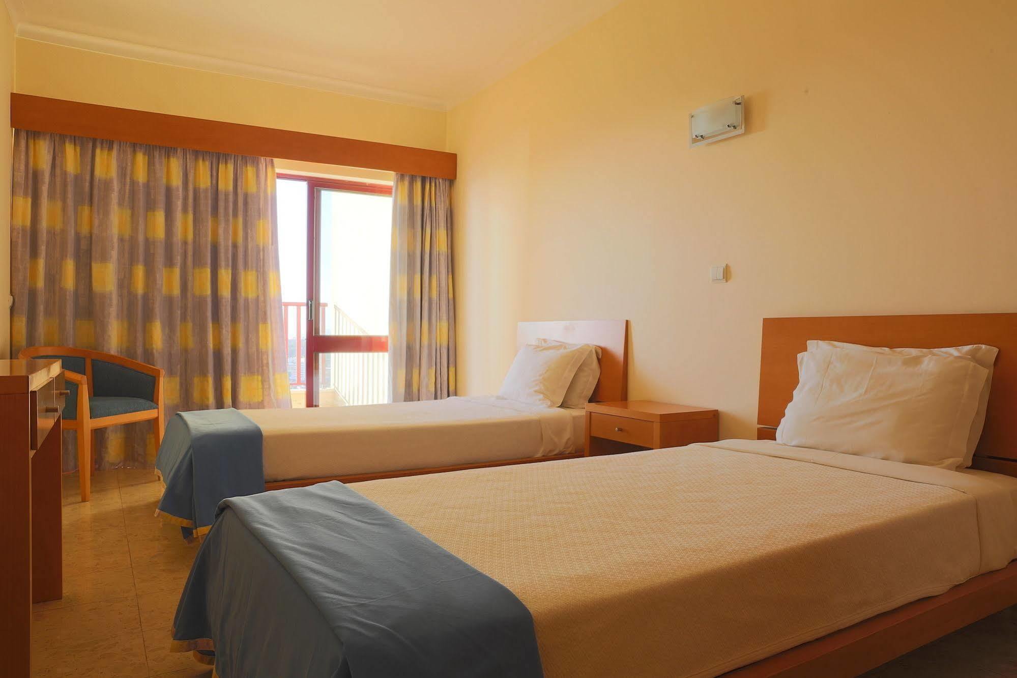 Clube Praia Mar Apartamentos Turisticos Praia da Rocha Extérieur photo